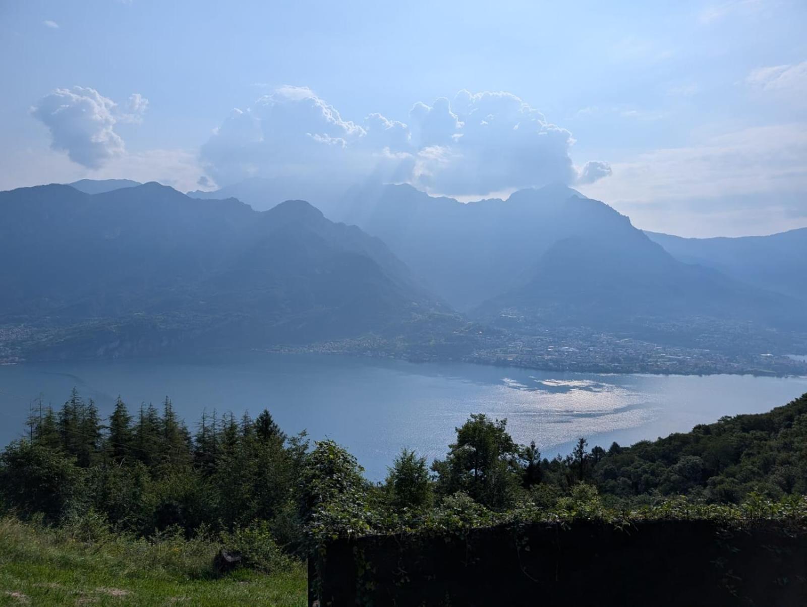 Campeggio Madonna Del Ghisallo Oliveto Lario Exterior photo